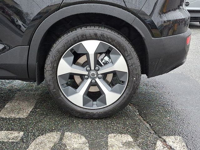 2026 Volvo XC40 B5 Core