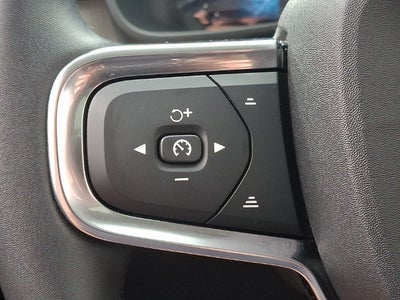 2026 Volvo XC40 B5 Core