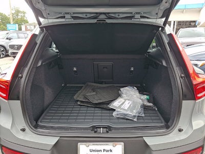 2026 Volvo XC40 B5 Core