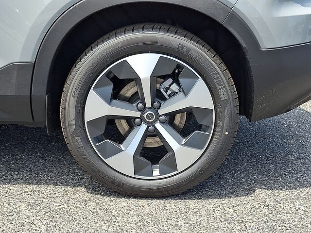 2026 Volvo XC40 B5 Core
