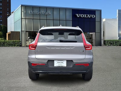 2026 Volvo XC40 B5 Core