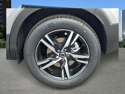 2026 Volvo XC40 B5 Core