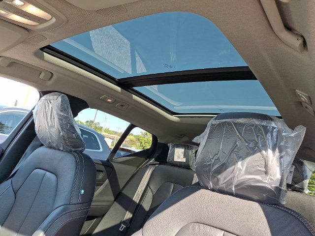 2026 Volvo XC40 B5 Core