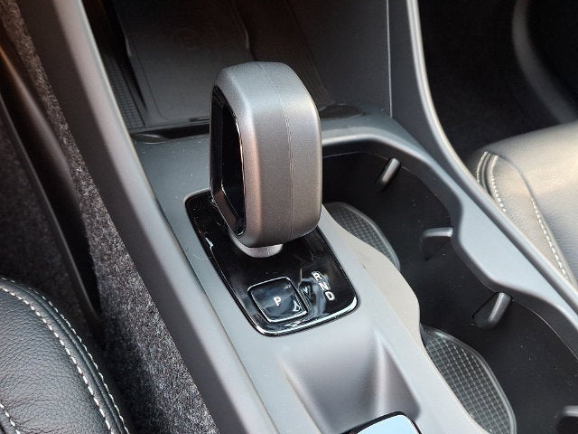 2026 Volvo XC40 B5 Core