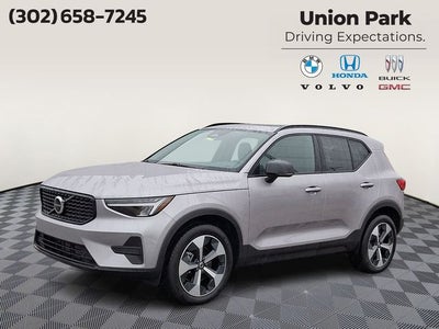2026 Volvo XC40 B5 Core