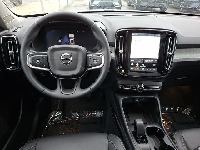 2026 Volvo XC40 B5 Core