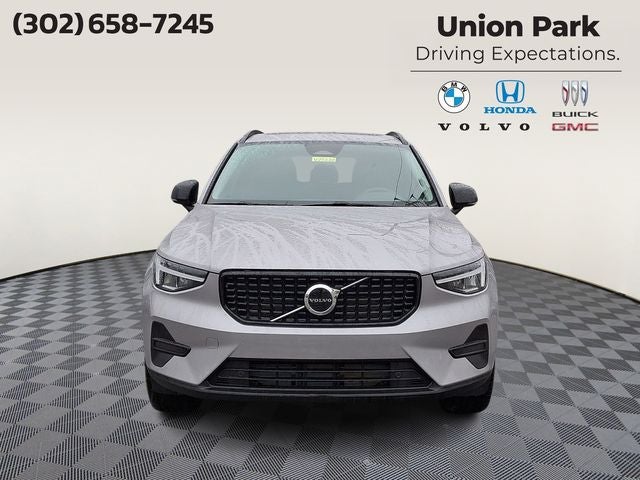 2026 Volvo XC40 B5 Core