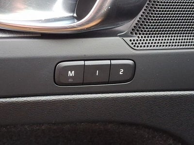 2026 Volvo XC40 B5 Core