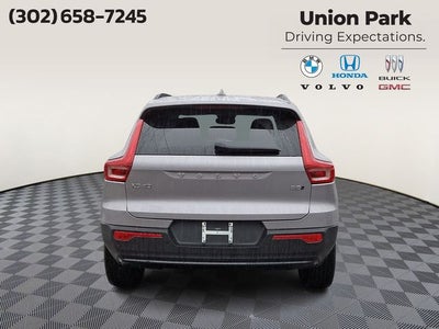 2026 Volvo XC40 B5 Core