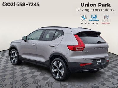 2026 Volvo XC40 B5 Core