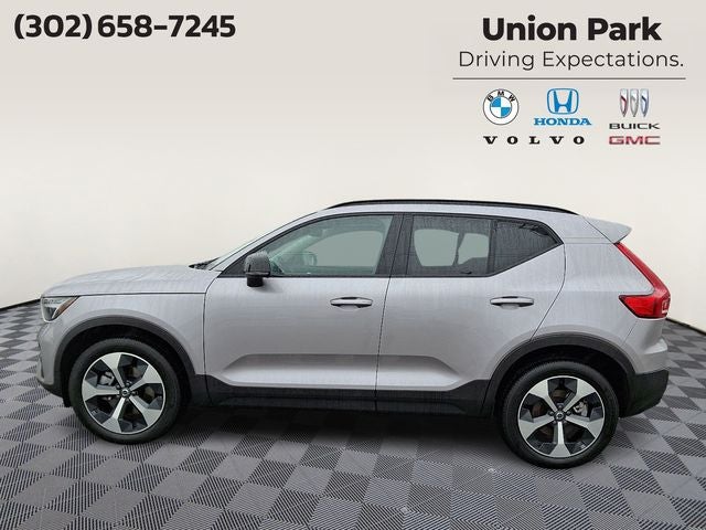2026 Volvo XC40 B5 Core
