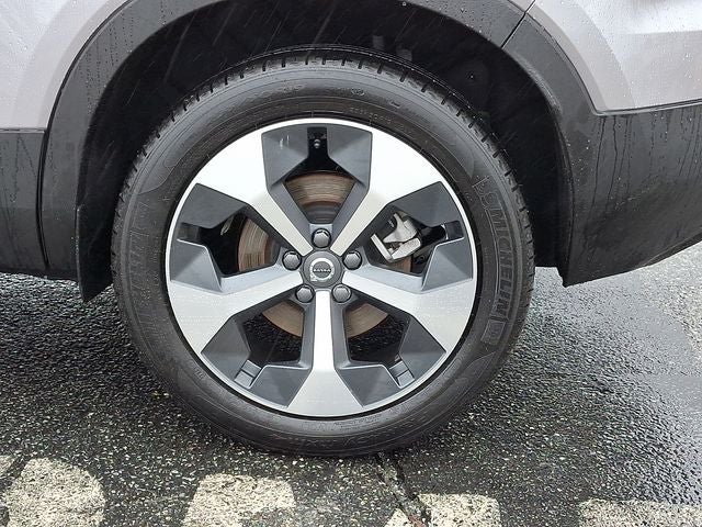 2026 Volvo XC40 B5 Core