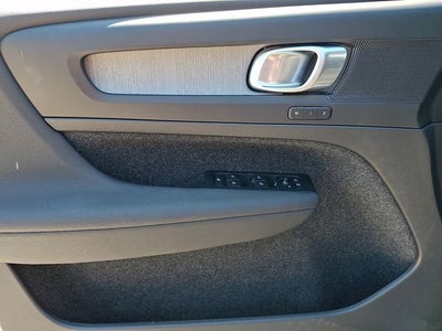 2026 Volvo XC40 B5 Core