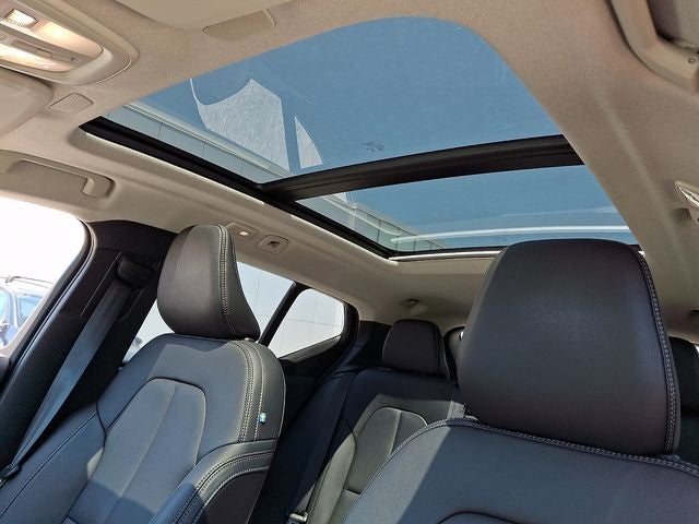 2026 Volvo XC40 B5 Core