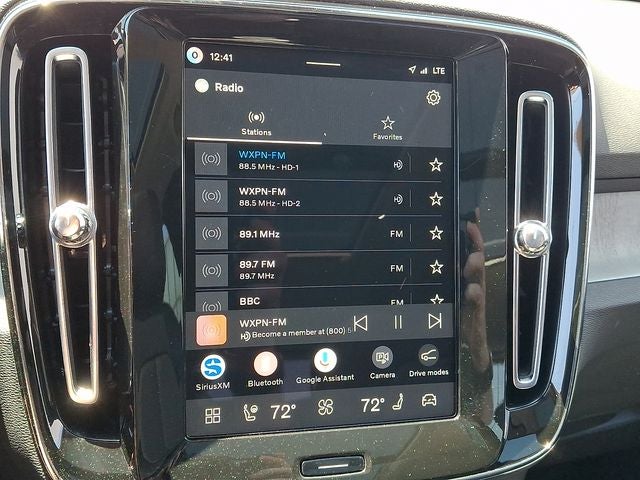 2026 Volvo XC40 B5 Core