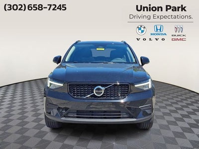 2026 Volvo XC40 B5 Core