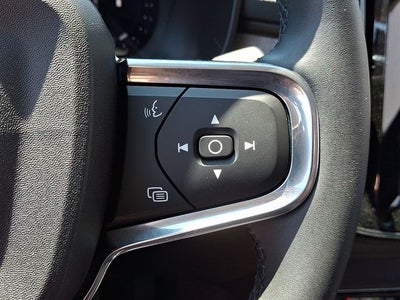 2026 Volvo XC40 B5 Core
