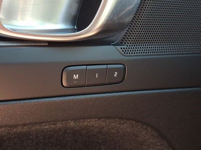 2026 Volvo XC40 B5 Core