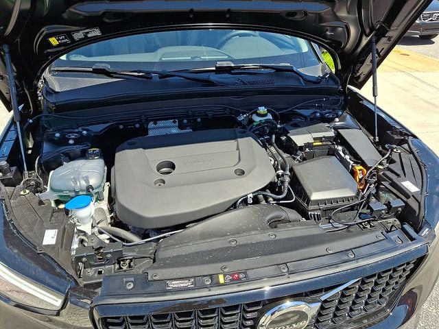 2026 Volvo XC40 B5 Core
