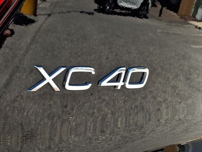 2026 Volvo XC40 B5 Core