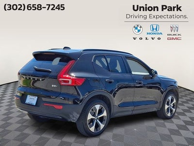 2026 Volvo XC40 B5 Core