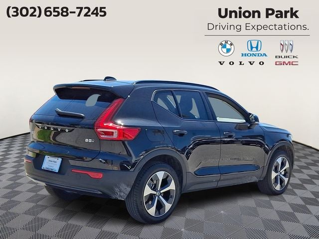 2026 Volvo XC40 B5 Core