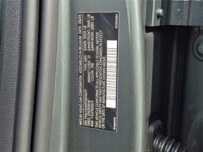 2026 Volvo XC40 B5 Core