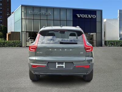 2026 Volvo XC40 B5 Core