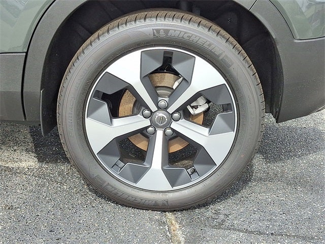 2026 Volvo XC40 B5 Core