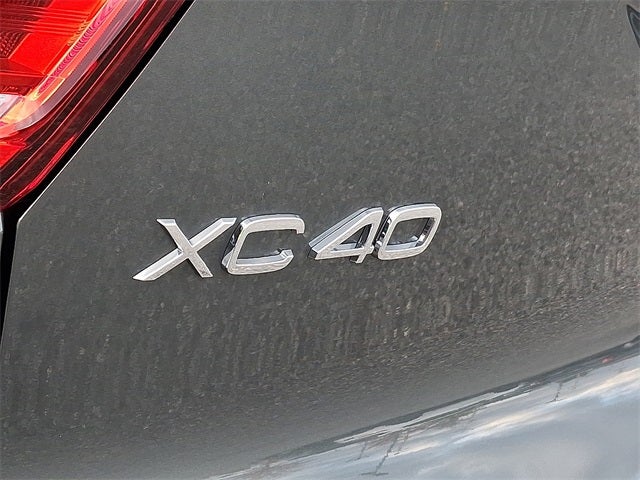 2026 Volvo XC40 B5 Core