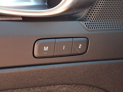 2026 Volvo XC40 B5 Core