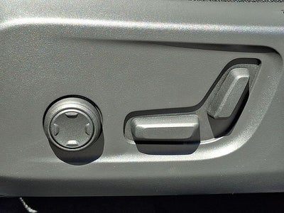 2026 Volvo XC40 B5 Core
