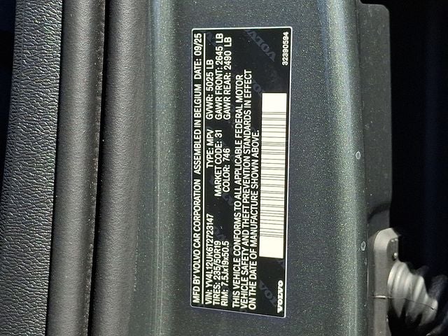 2026 Volvo XC40 B5 Core