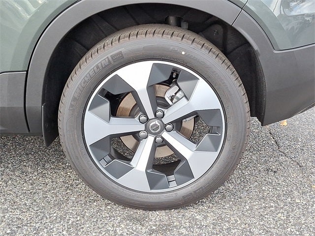 2026 Volvo XC40 B5 Core