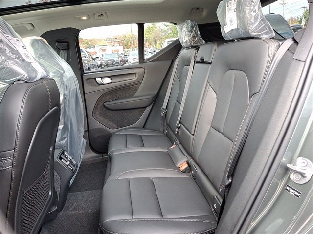 2026 Volvo XC40 B5 Core