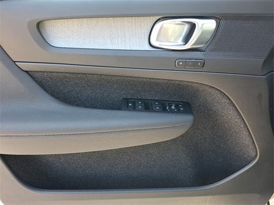 2026 Volvo XC40 B5 Core