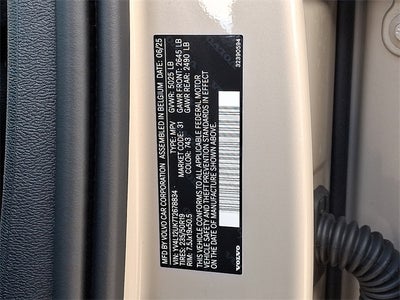 2026 Volvo XC40 B5 Core