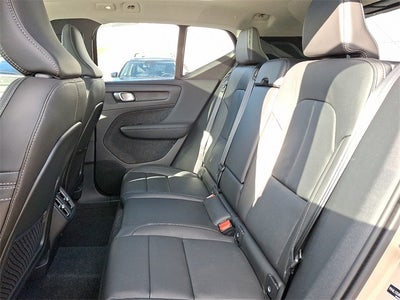 2026 Volvo XC40 B5 Core