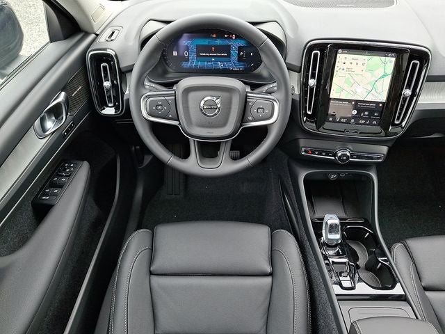 2026 Volvo XC40 B5 Ultra