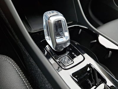 2026 Volvo XC40 B5 Ultra