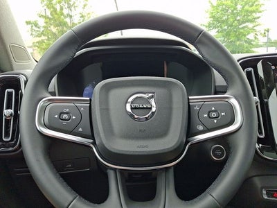2026 Volvo XC40 B5 Ultra