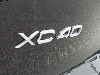 2026 Volvo XC40 B5 Ultra