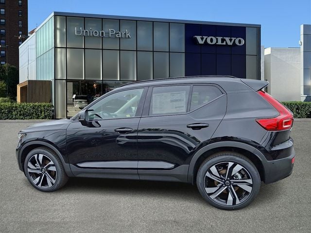 2026 Volvo XC40 B5 Ultra
