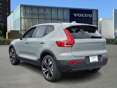 2026 Volvo XC40 B5 Ultra