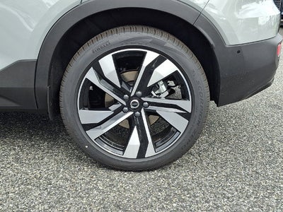 2026 Volvo XC40 B5 Ultra