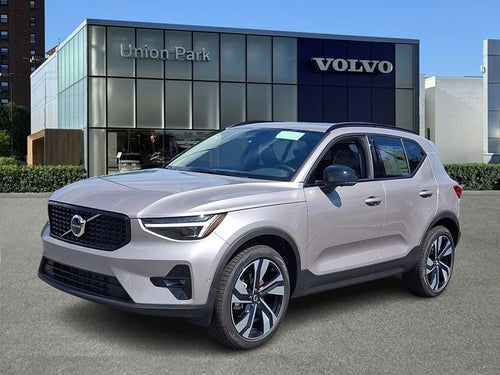 2026 Volvo XC40 B5 Ultra