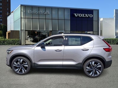 2026 Volvo XC40 B5 Ultra