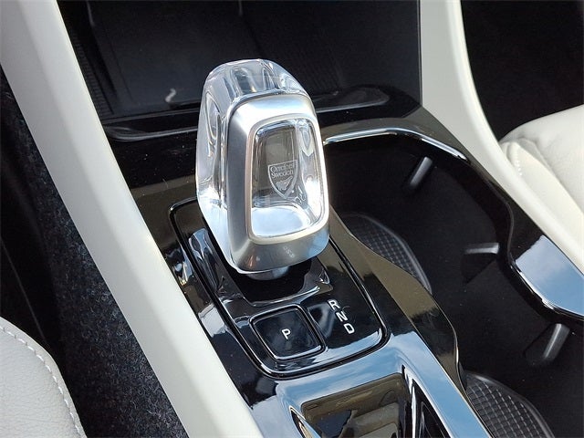 2026 Volvo XC40 B5 Ultra