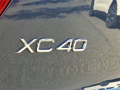 2026 Volvo XC40 B5 Ultra