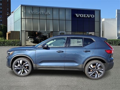 2026 Volvo XC40 B5 Ultra